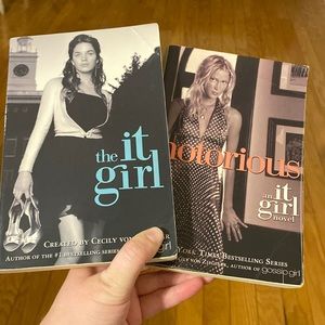 The It Girl books set of 2
